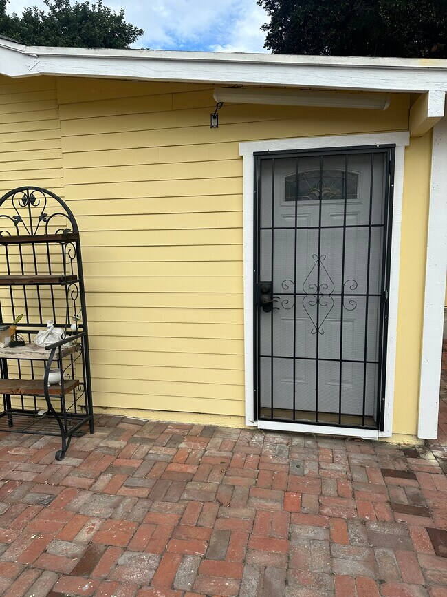 7231 Vanalden Ave unit 7231 Vanalden, Reseda, CA 91335 - photo 6