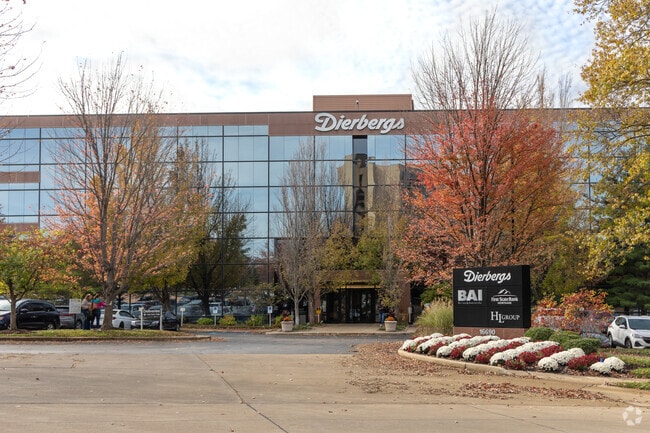 The Dierbergs Markets headquarters is located in Chesterfield.