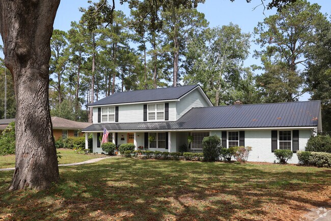 Two-story farmhouse-style homes are sprinkled throughout Highland Park.