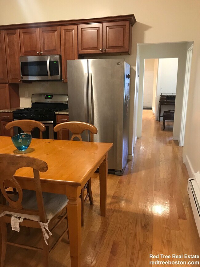 48 Cameron Ave unit 1, Somerville, MA 02144 - photo 3