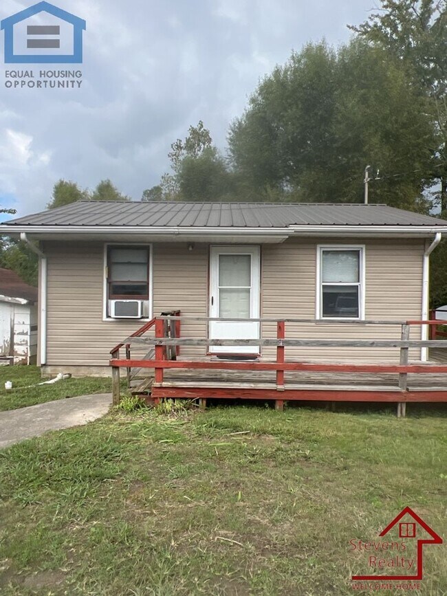 6051 Nashville Hwy, Baxter, TN 38544