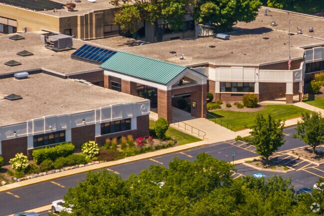 Fontana Elementary School serves students from prekindergarten through the eighth grade.