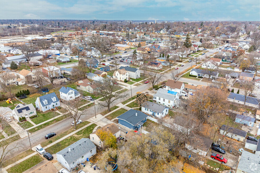 NH_Southeast Elgin_560502_P2_V1_MB_021325