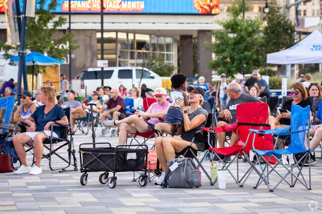 Downtown Topeka events like Envista Eats & Beats are where live music and excellence meet.