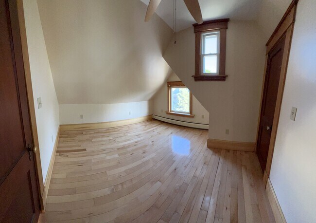 19 Hickok Place unit 3, Burlington, VT 05401 - photo 7