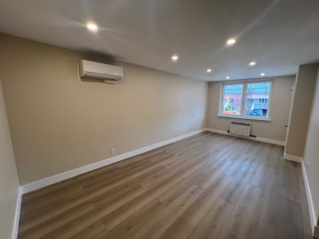 61-60 69th Ln unit 1, Flushing, NY 11379 - photo 7