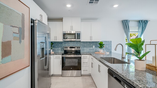 1432 Braided Mane Dr, San Jacinto, CA 92582 - photo 3