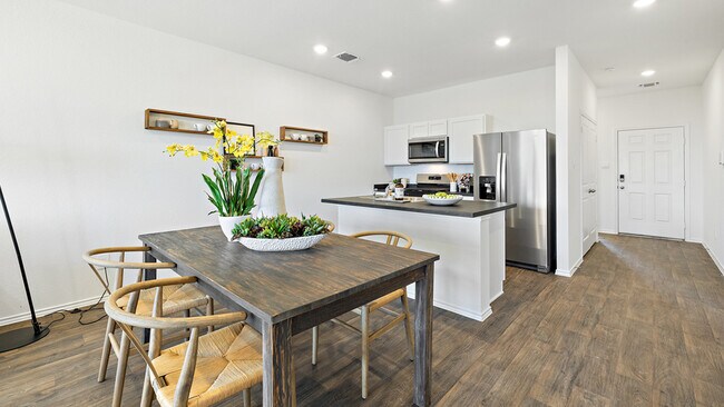 130 Harrison Crossing unit B, Uhland, TX 78640 - photo 7