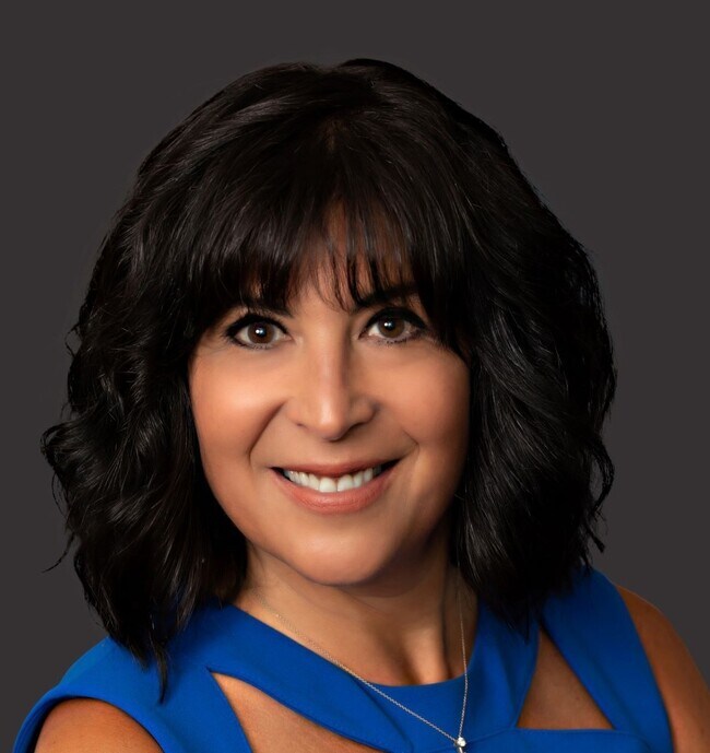 Lisa Bletzer