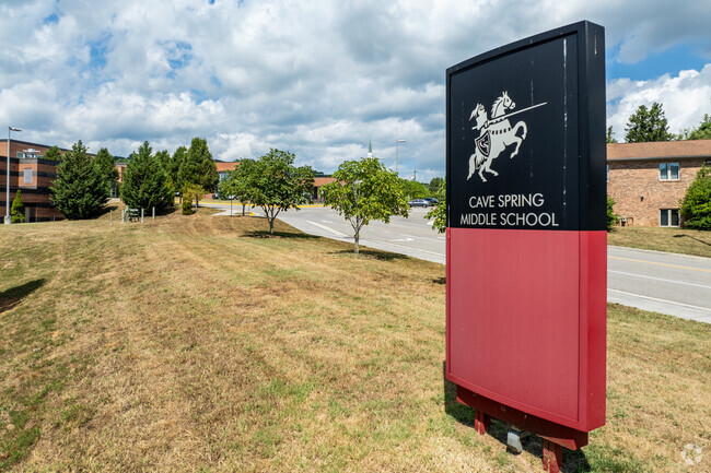 The entrance sign to Cave Spring Middle School.