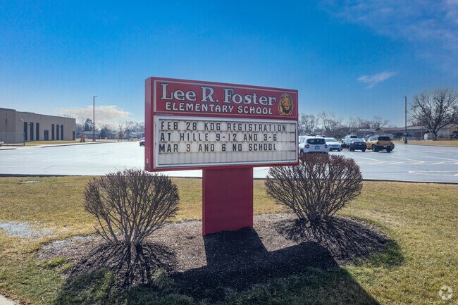 Parents in Oak Forest may send their children to Lee R Foster Elementary.