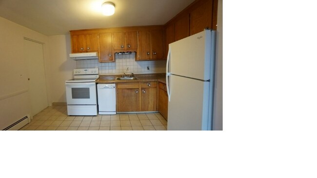 35 Montvale Ave unit 8, Woburn, MA 01801 - photo 2