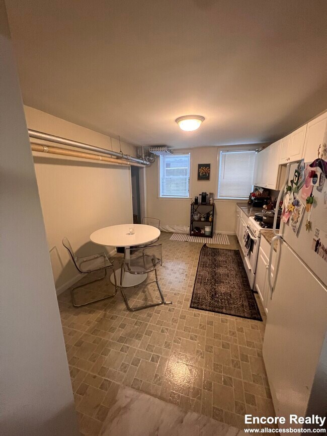 14 Centre St unit K, Cambridge, MA 02139 - photo 3
