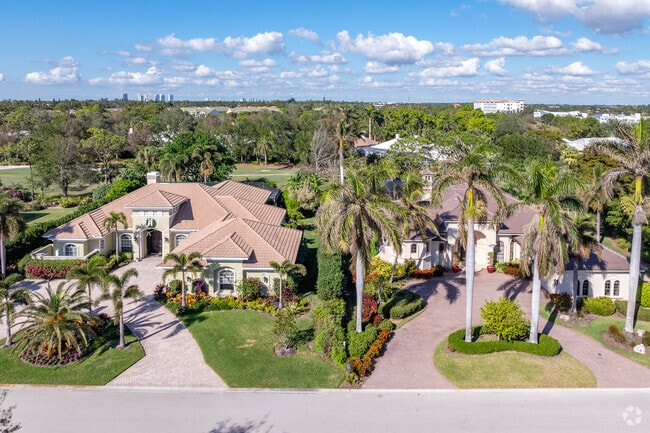 Audobon Country Club totals only 401 homes within its community.