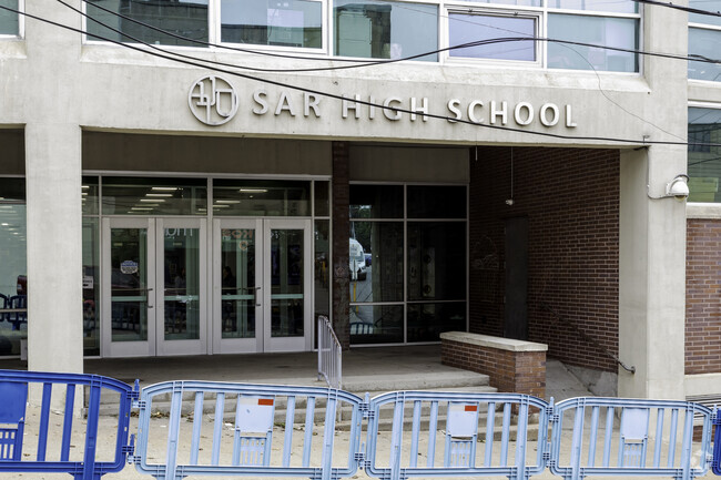SAR High School is a top rated, private, Jewish school located in North Riverdale, NY.