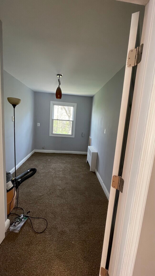 13 Scott Ave Unit B, Glen Burnie, MD 21060