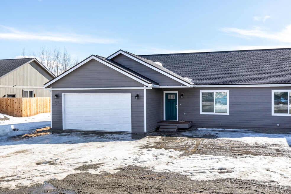 920 W Wilder Ave, Wasilla, AK 99654 - photo 1