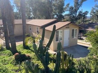 23963 Lodge Dr, Canyon Lake, CA 92587