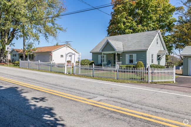 Ranch-style, Cape Cods, and split-level homes line country roads in Upper Turkeyfoot.