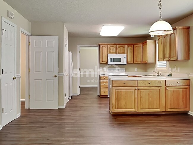 3321 Dairy Point Dr, High Point, NC 27265 - photo 3