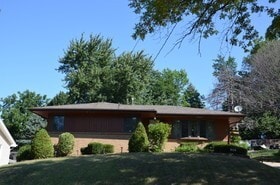 2518 Boyd St, Des Moines, IA 50317