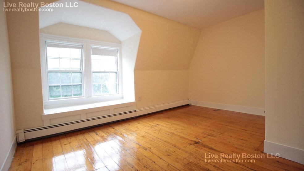 3 High St Place unit 2, Brookline, MA 02445 - photo 1