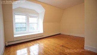 3 High St Place, Brookline, MA 02445
