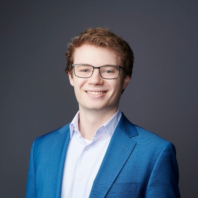 Agent Photo
