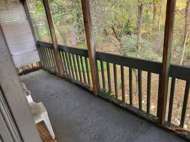 1223 E Nimisila Rd, North Canton, OH 44720 - photo 5