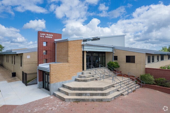 Lake Travis High School has a walk-up entrance and handicap access in Bee Cave, Austin TX.