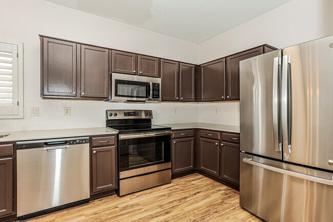 11231 E Covina Cir, Mesa, AZ 85207 - photo 6