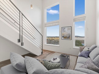 2211 SW 4th Ave, Portland, OR 97201