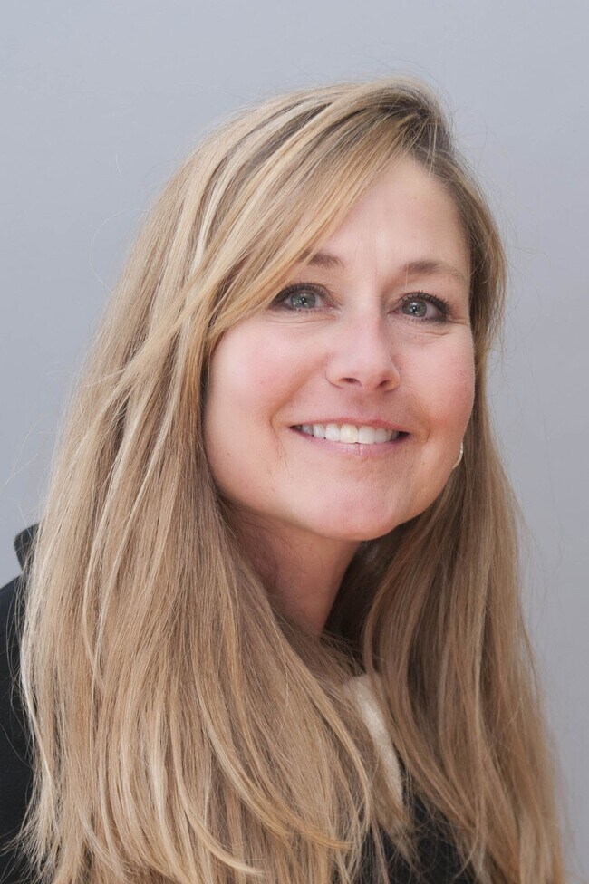 Tracy Simms