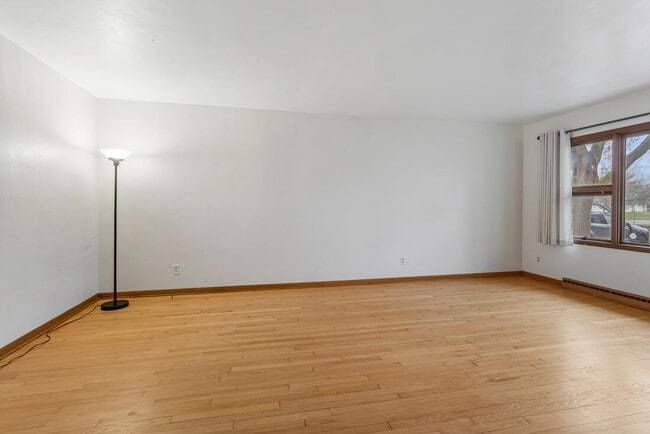 1320 Alms Dr, Champaign, IL 61820 - photo 6