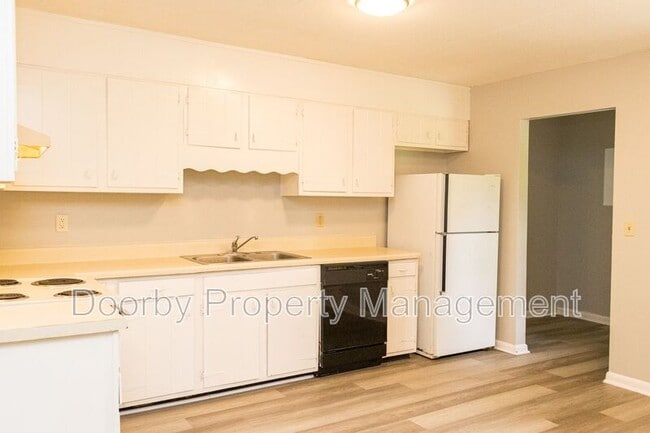 5038 Cameron Ln, Chattanooga, TN 37411 - photo 4