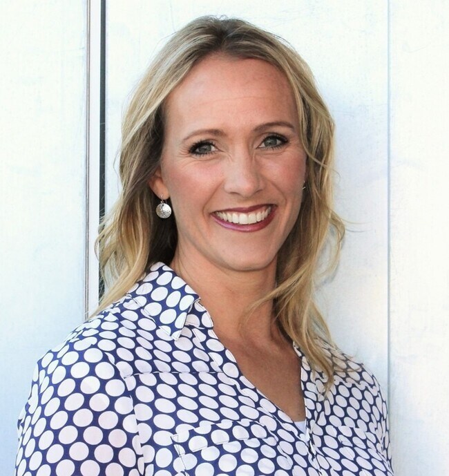 Amy Gibbons