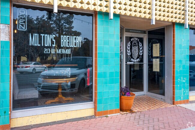 Milton's Brewery is a local watering hole featuring Tex-Mex plates that offer green chiles appearing in many of its menu options.