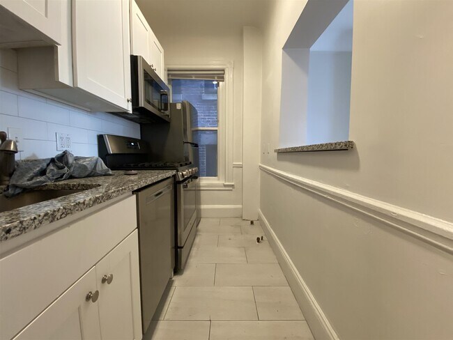 910 Massachusetts Ave unit 1, Cambridge, MA 02139 - photo 4