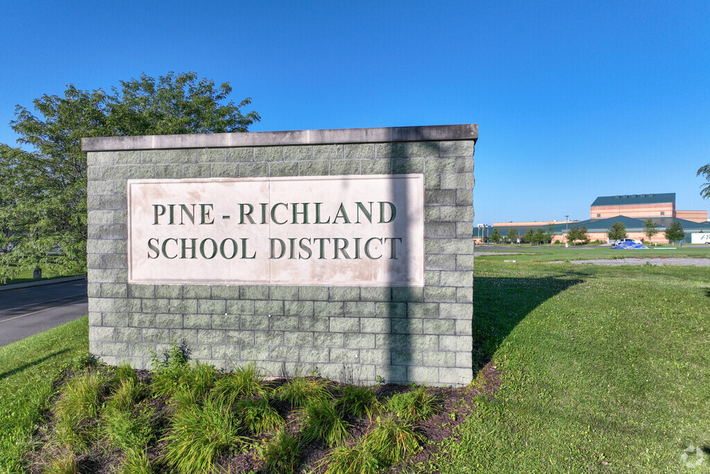 Pine-Richland High School is the only high school within the Pine-Richland School District.