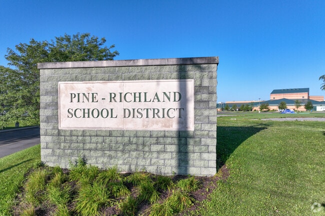 Pine Richland High School has 1,431 students.