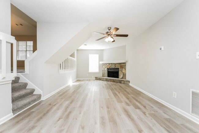 6155 Marbut Farms Chase, Lithonia, GA 30058 - photo 4