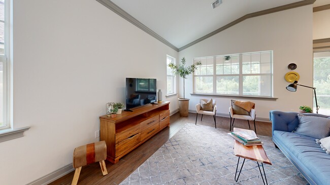 7911 Lake James Blvd, Lakeland, FL 33810 - photo 2