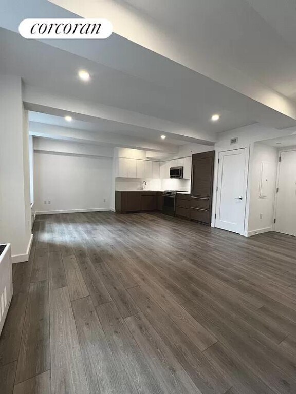 30 Clinton St Unit 203, Brooklyn, NY 11201