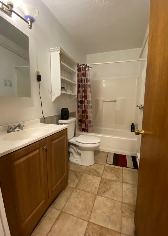 2 Colliston Rd unit B, Brighton, MA 02135 - photo 5