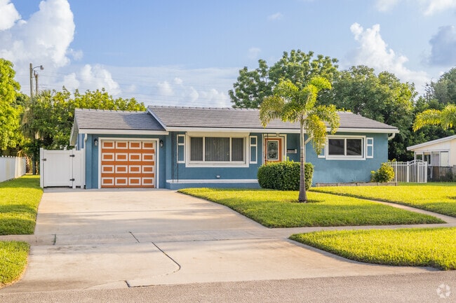 Ranch style homes in Lake Park, Florida makes up the bulk of the neighborhood.