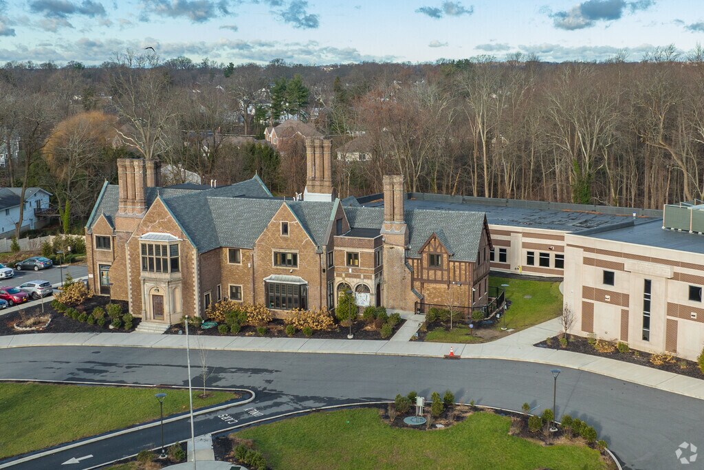Westchester Torah AcademySchool is at 1000 Pinebrook , New Rochelle, NY.