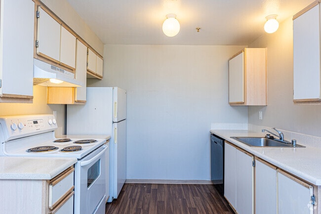 Glenbrooke, Puyallup, WA 98374 - photo 6