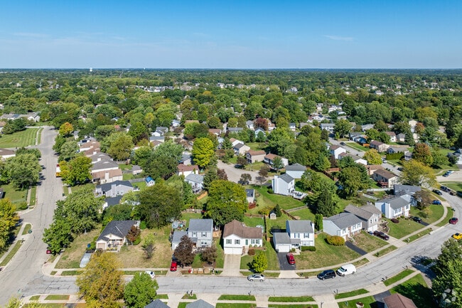 Smokey Ridge Estates is a neighborhood situated 15 miles north of Downtown Columbus.