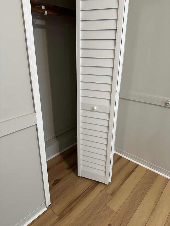 219 N Carys Ln unit Carys Lane, Pensacola, FL 32507 - photo 7