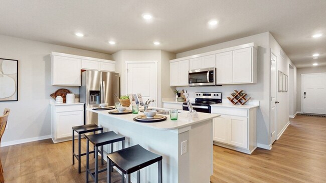 2506 E 47th St, Des Moines, IA 50317 - photo 6